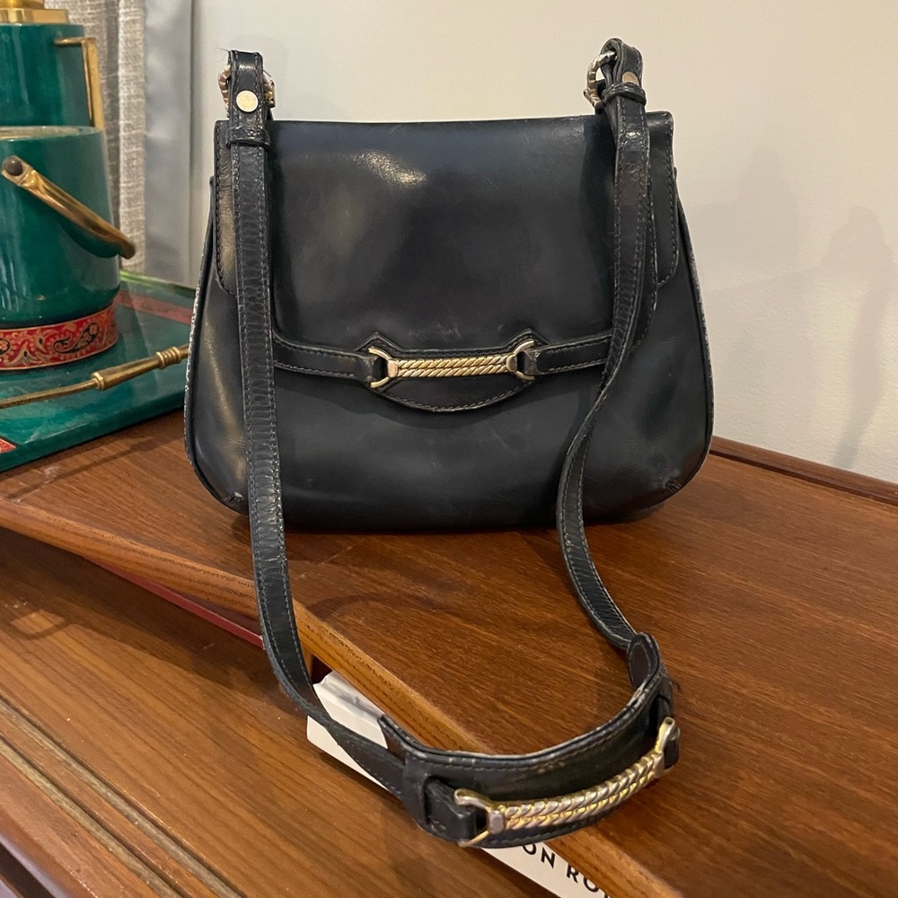 Vintage 1960s Gucci Shoulder Bag with Braided Brass Hardware - Picture 7 of 11
